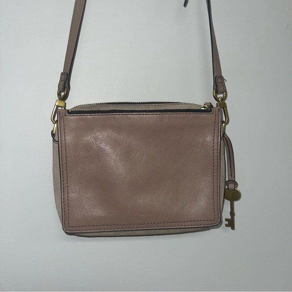 Fossil Crossbody Bag Taupe Leather Suede Zipper Adjustable Strap Purse‎ Pockets - Picture 4 of 14